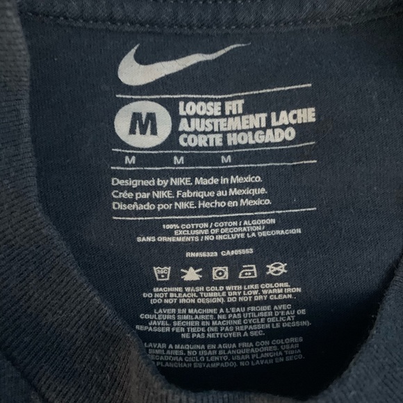 Nike T Shirt - Picture 4 of 4